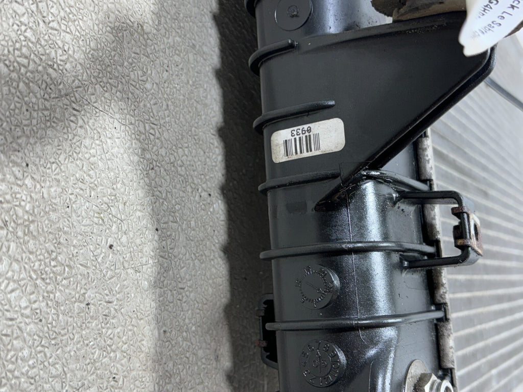 2000-2005 Buick Lesabre/Pontiac Bonneville 3.8L Radiator 89018545 Oem