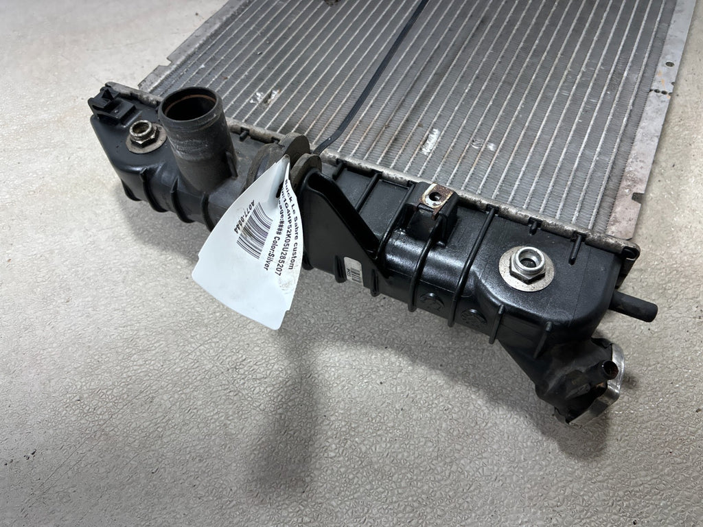 2000-2005 Buick Lesabre/Pontiac Bonneville 3.8L Radiator 89018545 Oem