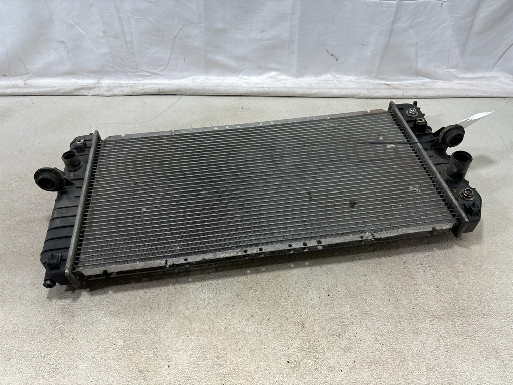 2000-2005 Buick Lesabre/Pontiac Bonneville 3.8L Radiator 89018545 Oem