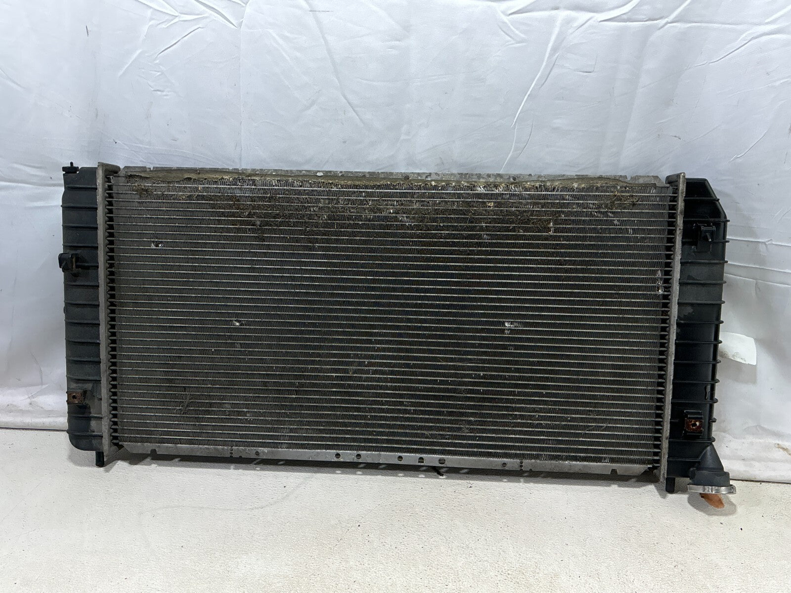 2000-2005 Buick Lesabre/Pontiac Bonneville 3.8L Radiator 89018545 Oem