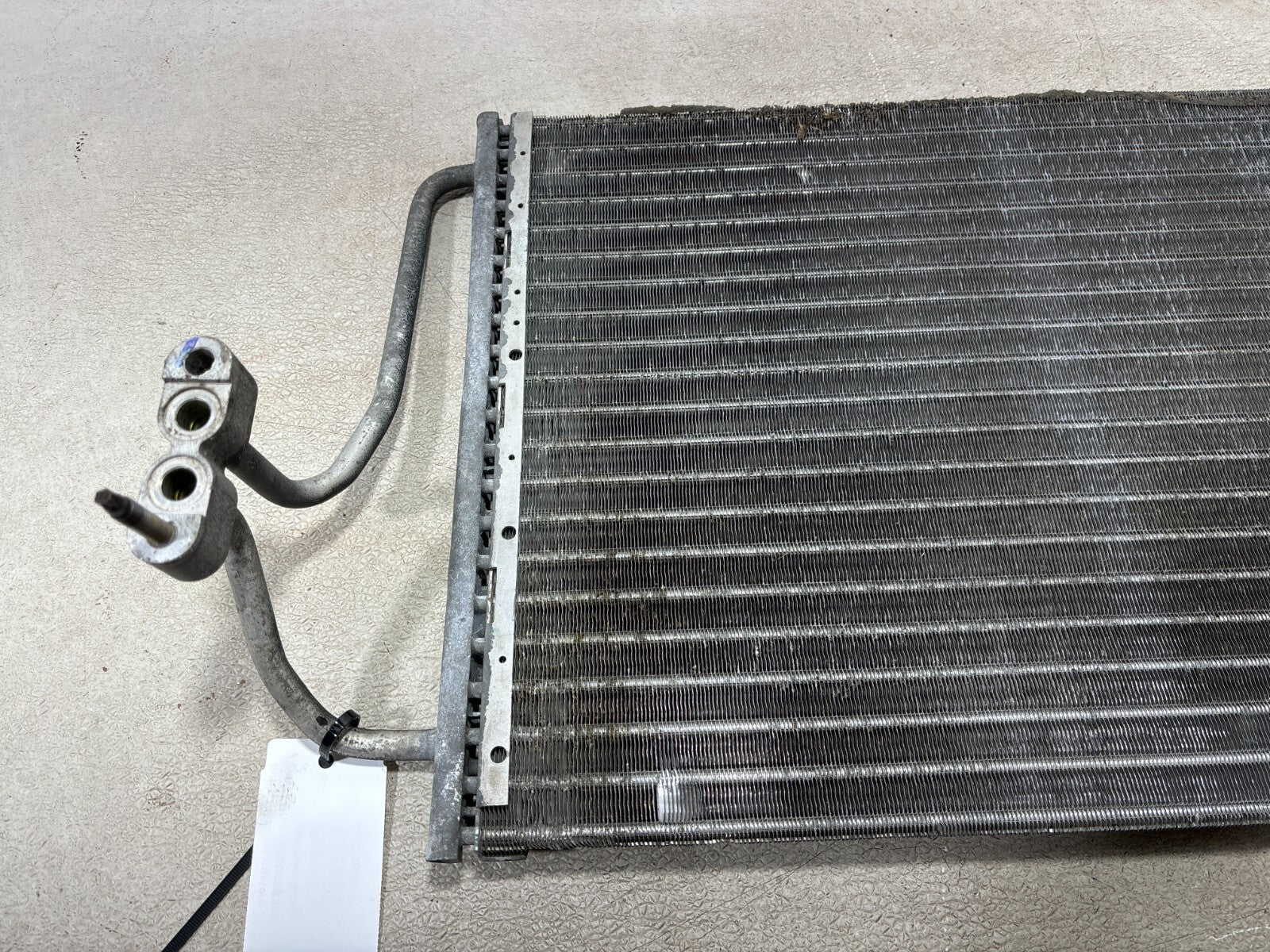 2000-2005 Buick Lesabre Radiator A/C Condenser Air Conditioning Oem