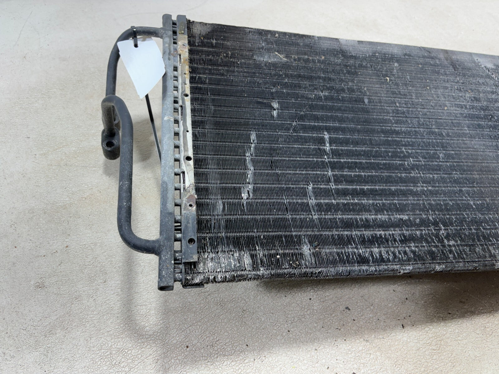 2000-2005 Buick Lesabre Radiator A/C Condenser Air Conditioning Oem