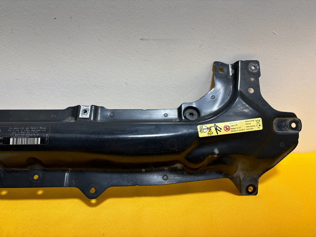 2000 - 2005 BMW 7-Series 745i N62 Front Upper Radiator Support Bar OEM 7022966