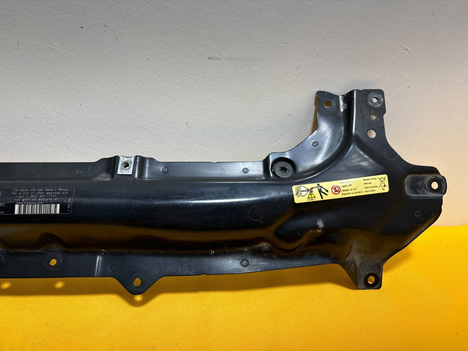 2000 - 2005 BMW 7-Series 745i N62 Front Upper Radiator Support Bar OEM 7022966