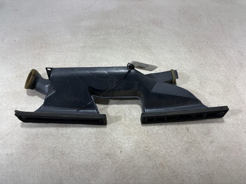 2000-2005 Buick Lesabre Under Dash Board Defroster Ac Heater Air Vent Tube Oem