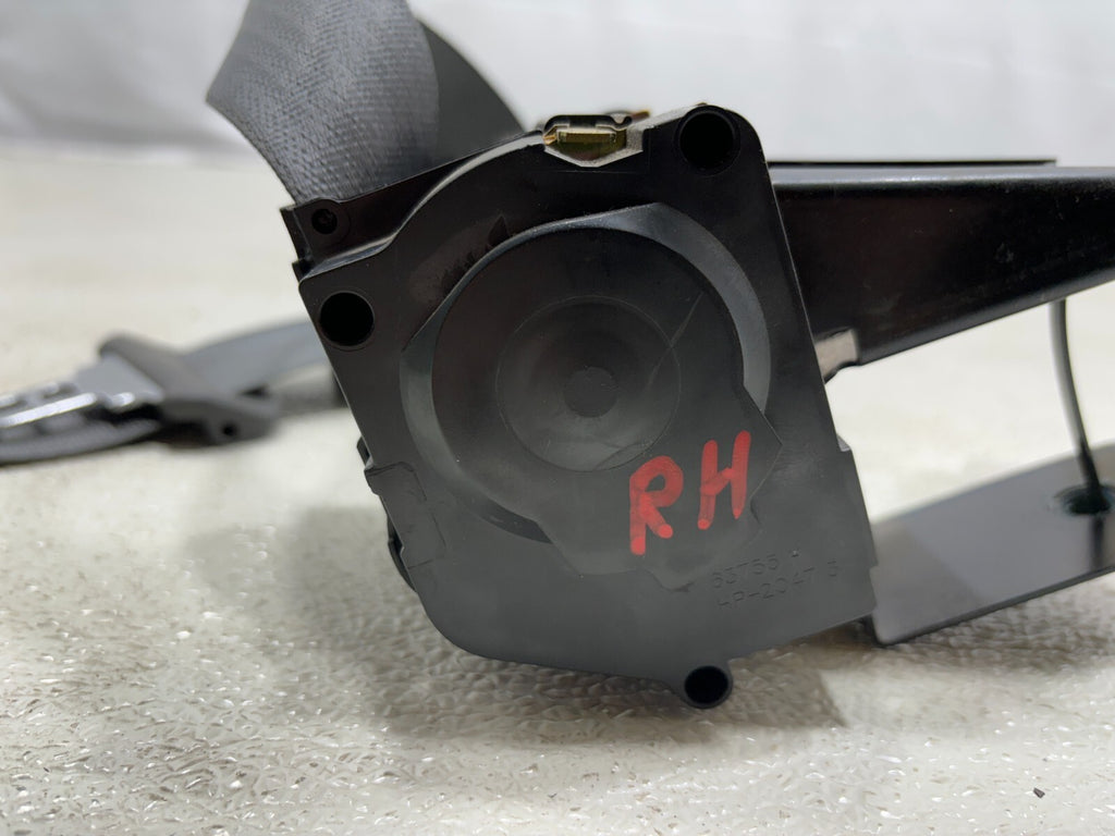 2000-2005 Buick Lesabre Right Passenger Side Seat Belt Oem