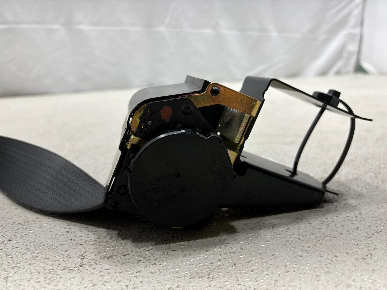 2000-2005 Buick Lesabre Right Passenger Side Seat Belt Oem