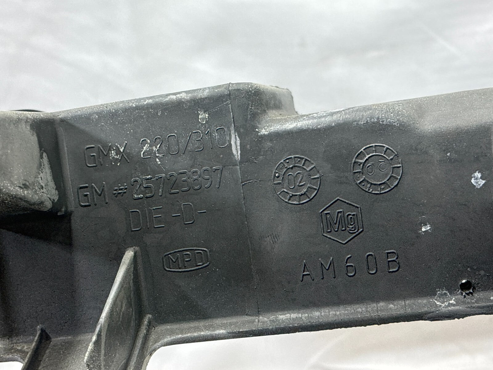 1998 - 2005 Buick Lesabre Custom Genuine Gm Dashboard Instrument Panel 25723897