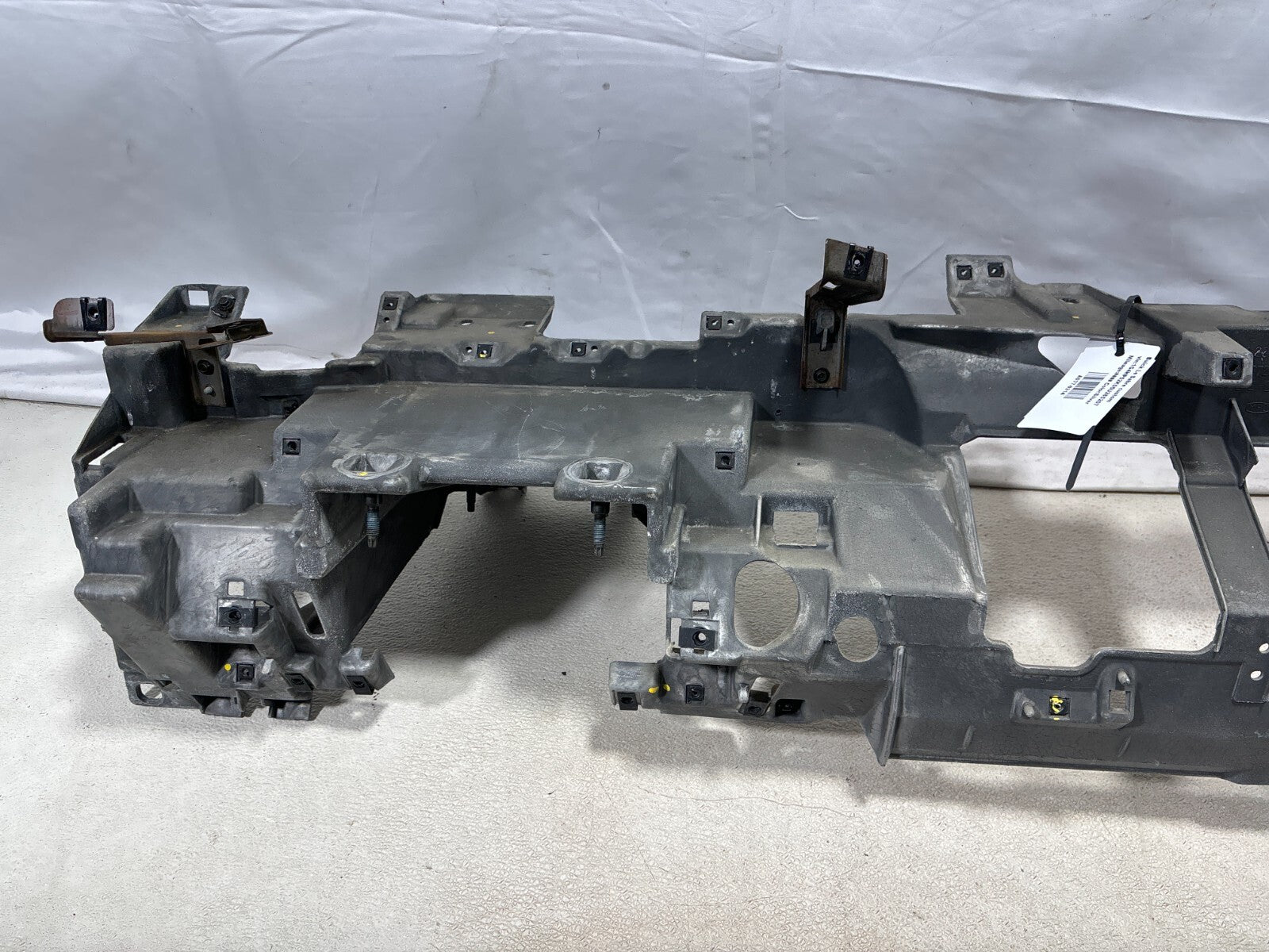 1998 - 2005 Buick Lesabre Custom Genuine Gm Dashboard Instrument Panel 25723897