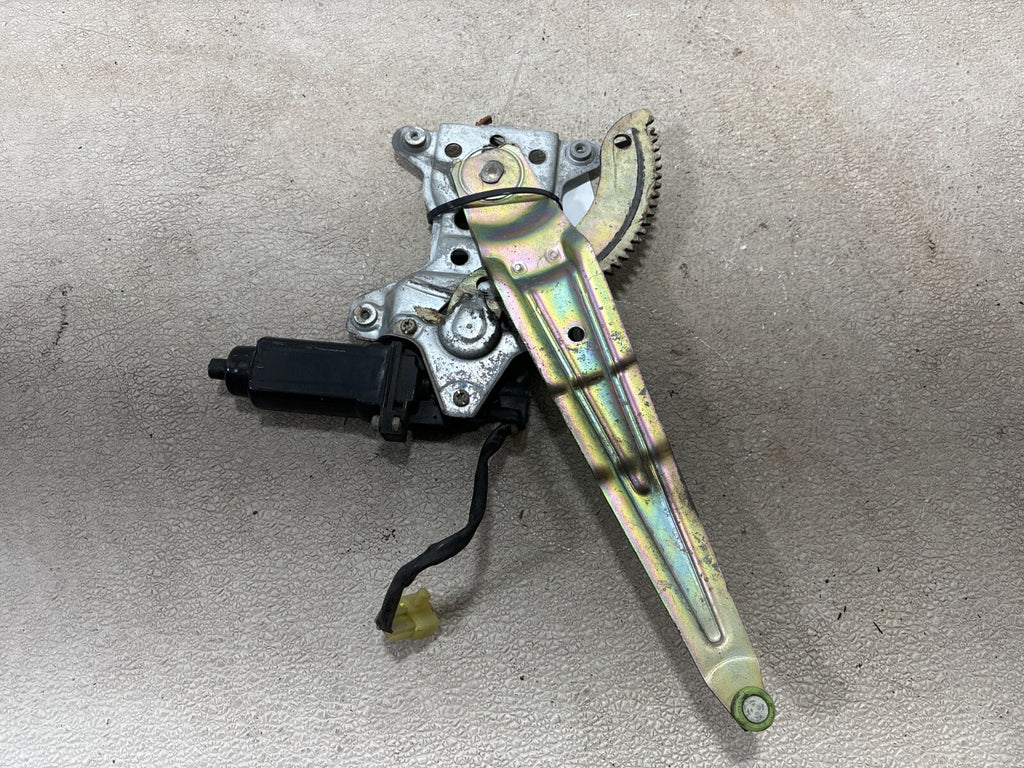 1992 Toyota Land Cruiser Front Left Door Window Regulator Motor Oem 85720-60020