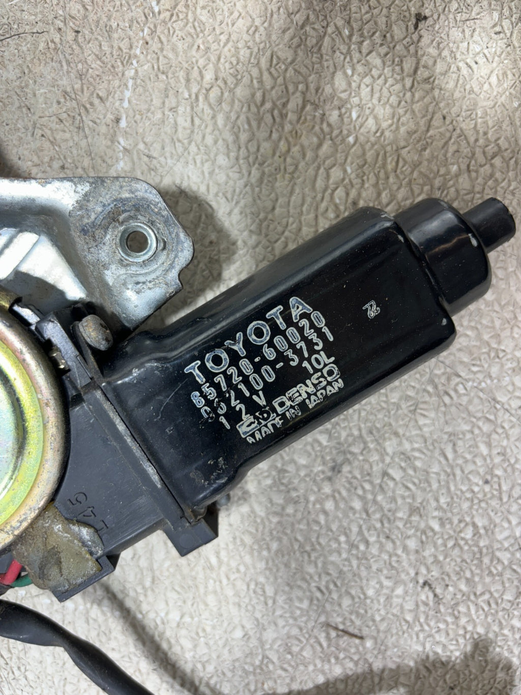 1992 Toyota Land Cruiser Front Left Door Window Regulator Motor Oem 85720-60020