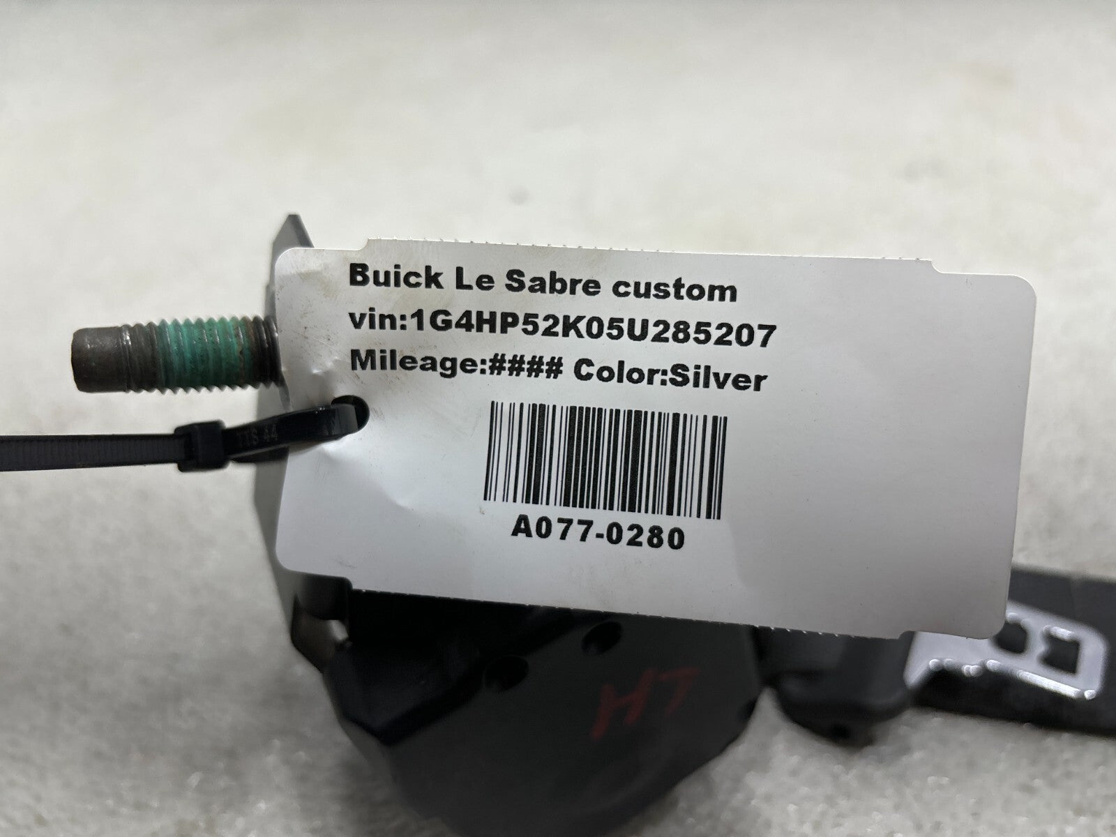 2000-2005 Buick Lesabre Rear Left Seat Belt Oem