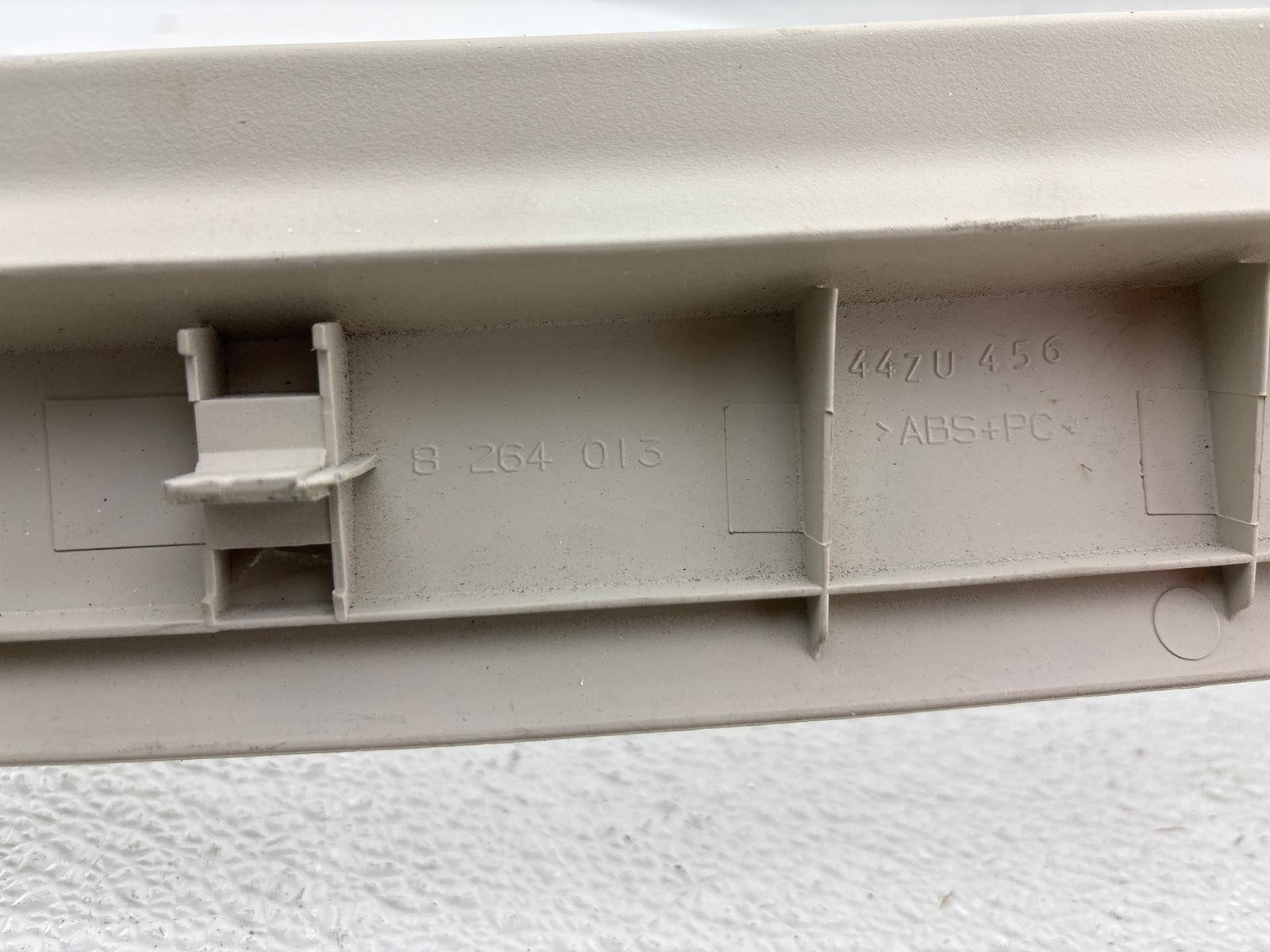 03-12 Land Rover Range Rover Hse L322 Rear Left Lift Gate Glass Side Trim Oem