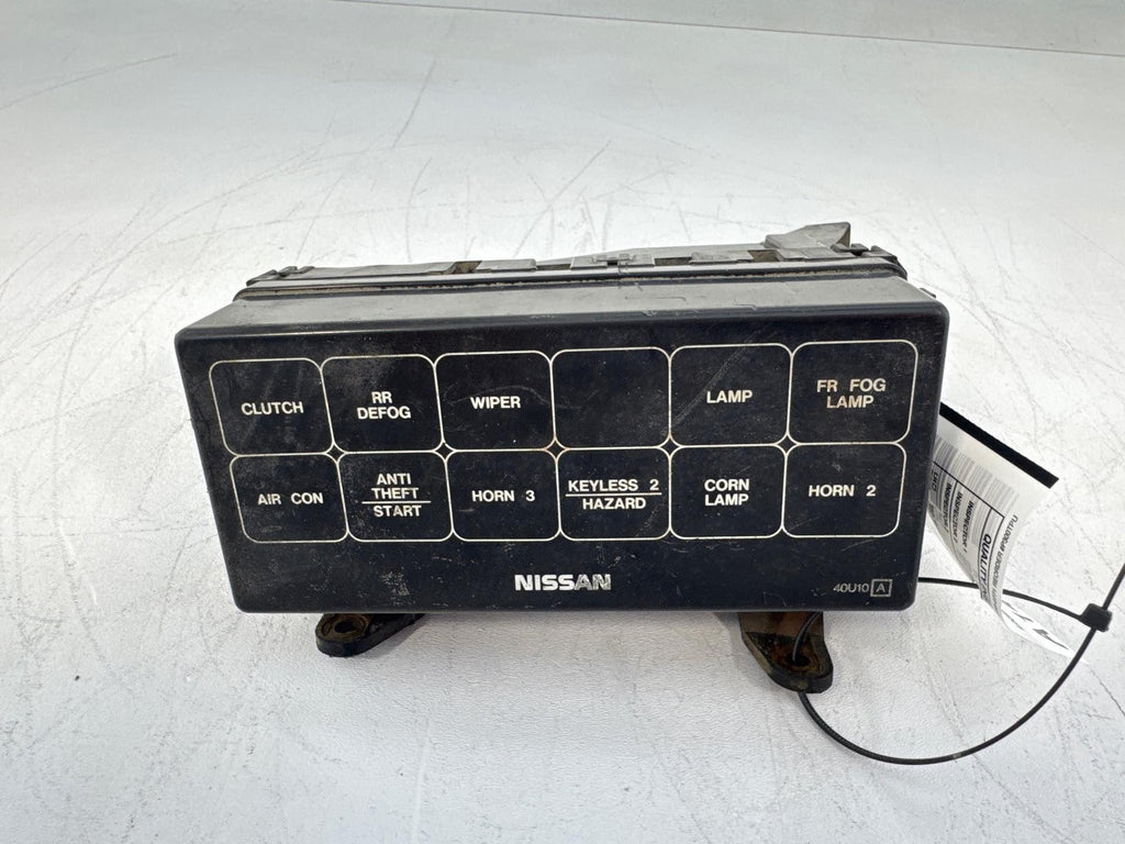 1995 - 1999 Nissan Maxima Under Hood Fuse Box Relay Unit Module Oem