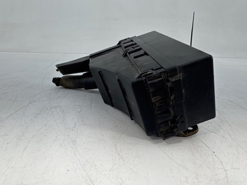 1995 - 1999 Nissan Maxima Under Hood Fuse Box Relay Unit Module Oem