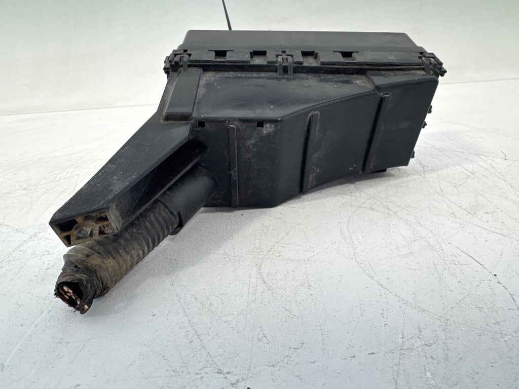 1995 - 1999 Nissan Maxima Under Hood Fuse Box Relay Unit Module Oem