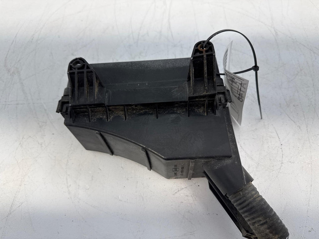 1995 - 1999 Nissan Maxima Under Hood Fuse Box Relay Unit Module Oem