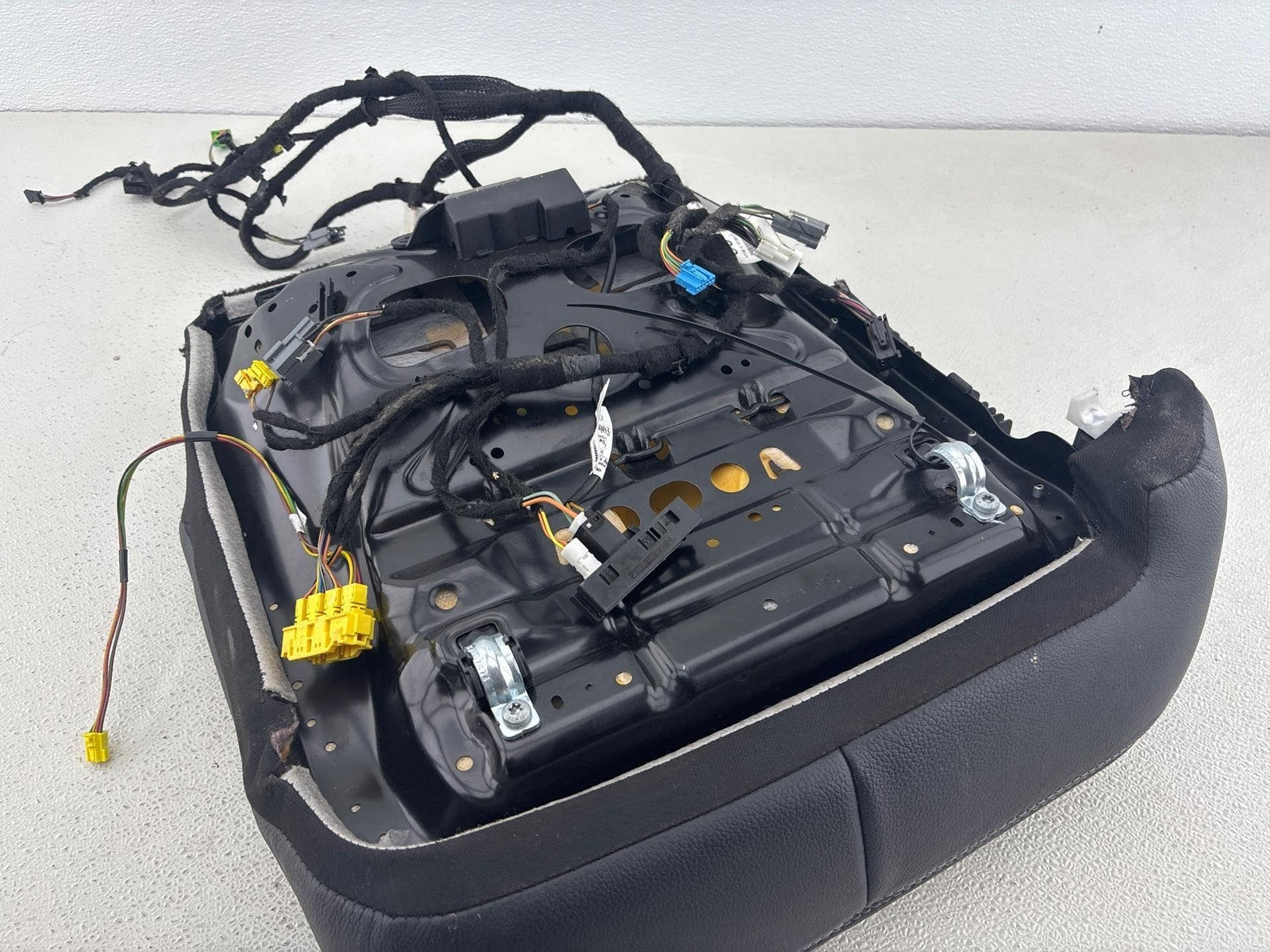 07-12 Mercedes Gl Class Front Right Side Bottom Lower Seat Cushion Oem