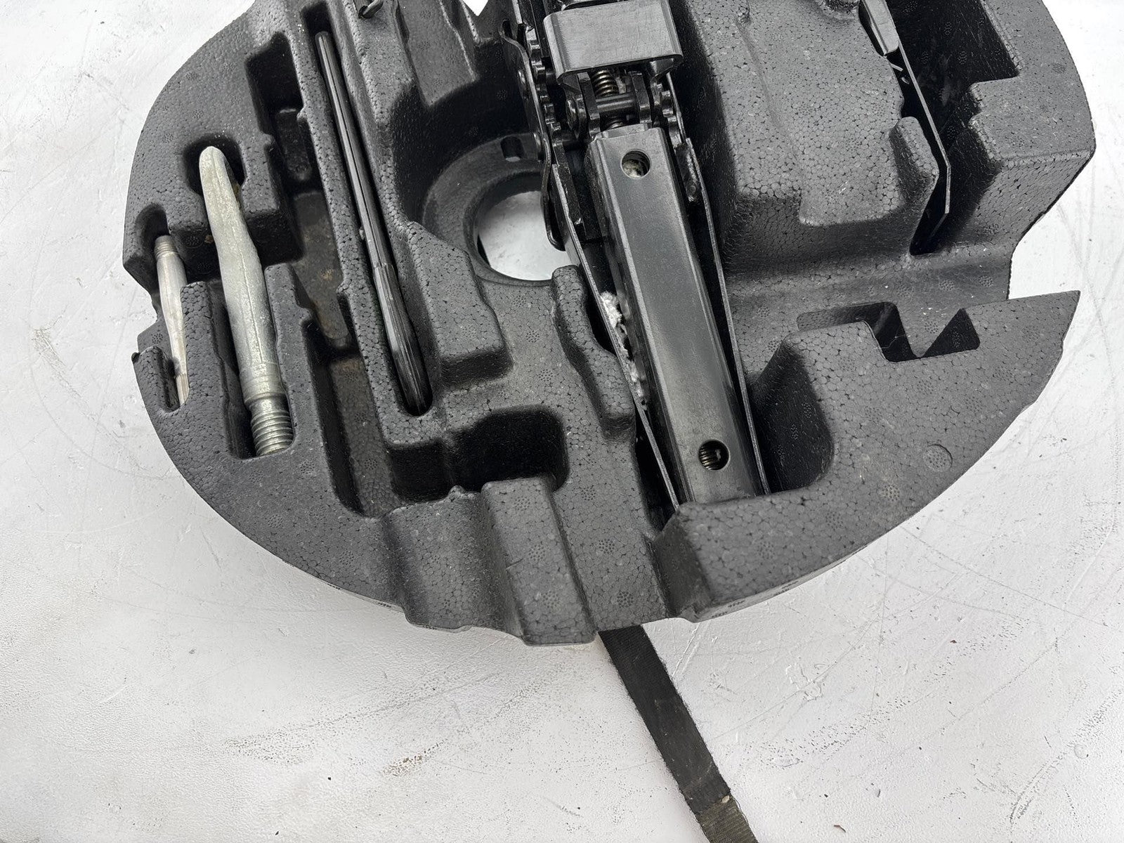 07-12 Mercedes-Benz GL 450 Emergency Spare Tire Jack Tool Kit OEM