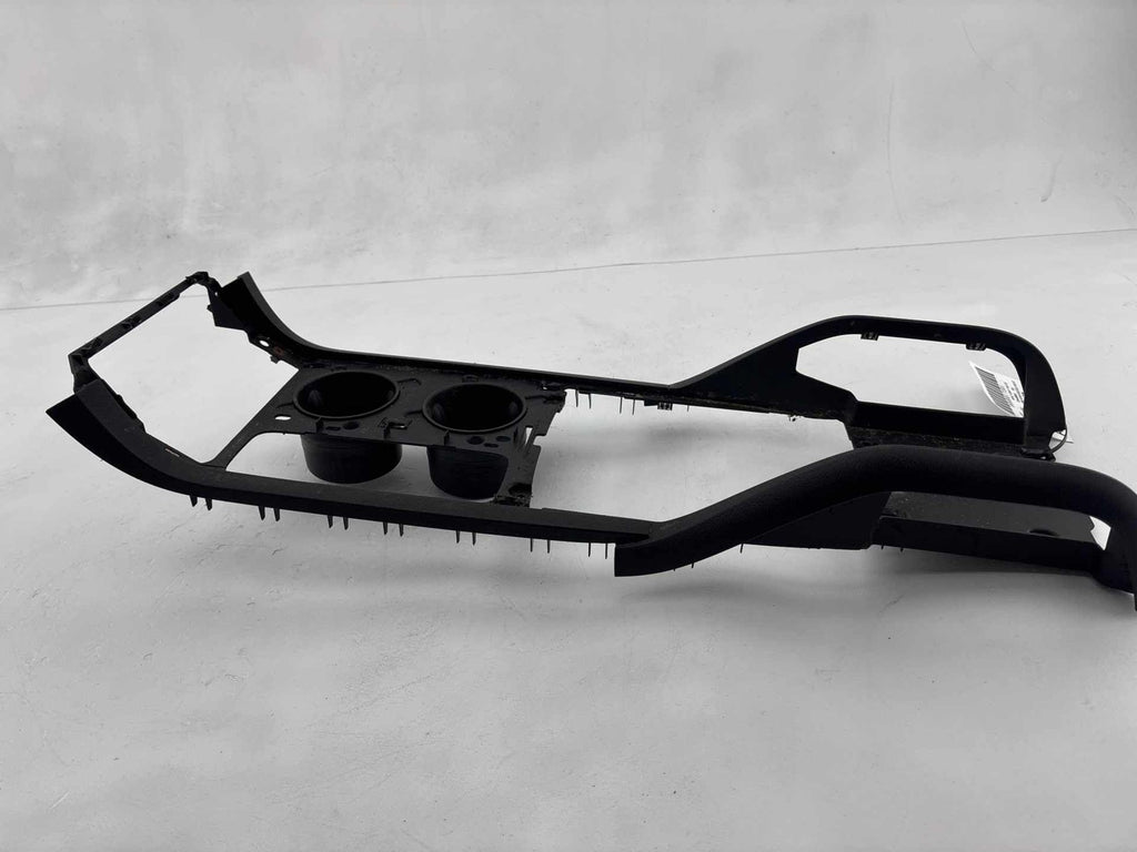 09-12 Chevrolet Traverse Center Console Bezel Trim Panel W/ Cup Holder Oem