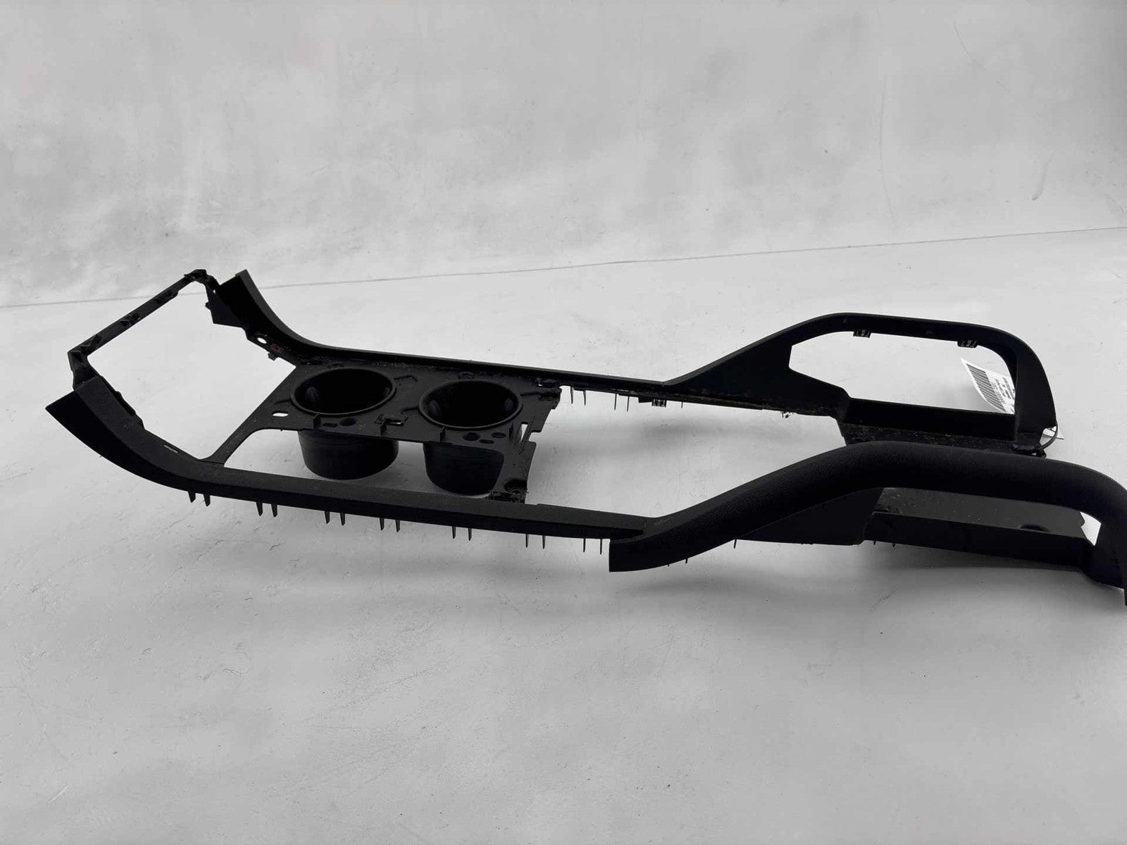 09-12 Chevrolet Traverse Center Console Bezel Trim Panel W/ Cup Holder Oem