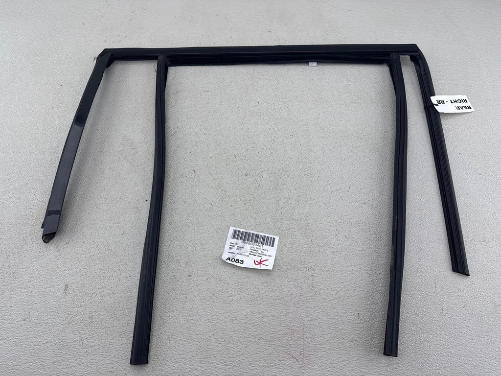 19-25 Bmw X5 Door Seal Window Guide Rear Right Sealing Rubber Gasket 7428690 Oem