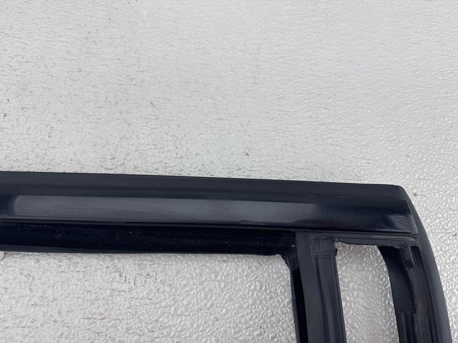 19-25 Bmw X5 Door Seal Window Guide Rear Right Sealing Rubber Gasket 7428690 Oem