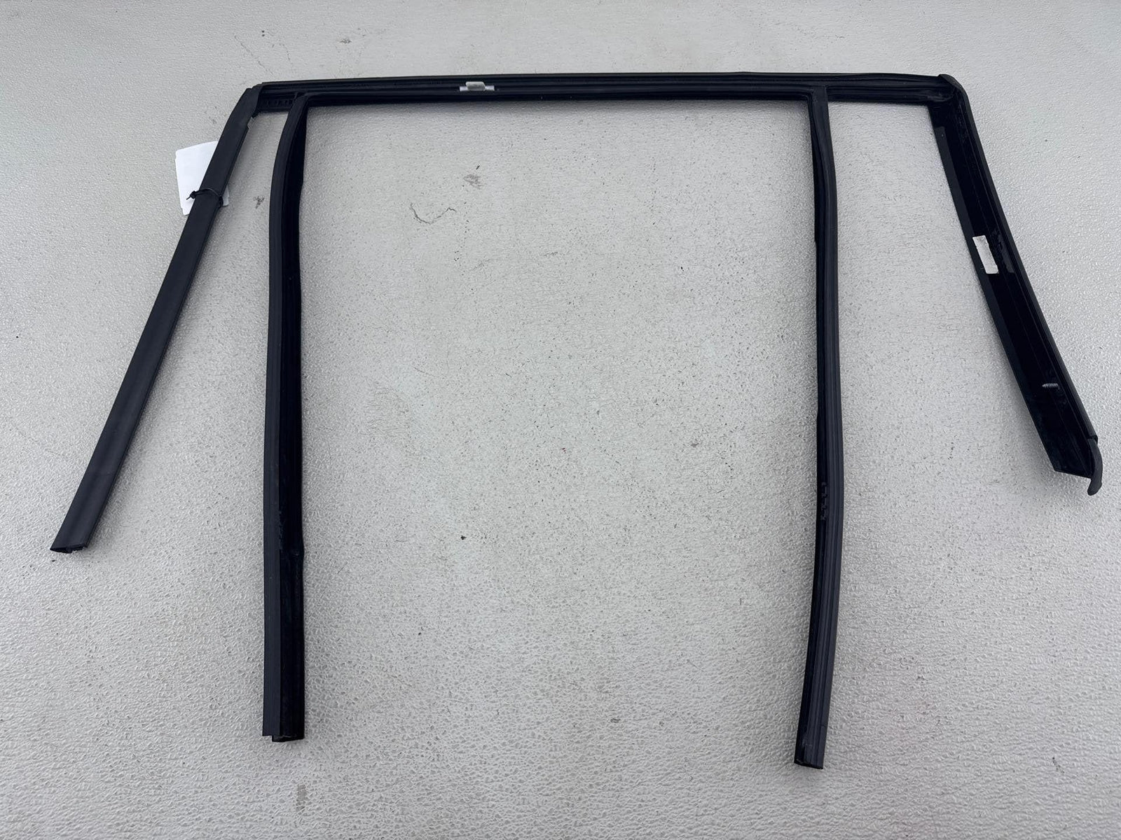 19-25 Bmw X5 Door Seal Window Guide Rear Right Sealing Rubber Gasket 7428690 Oem