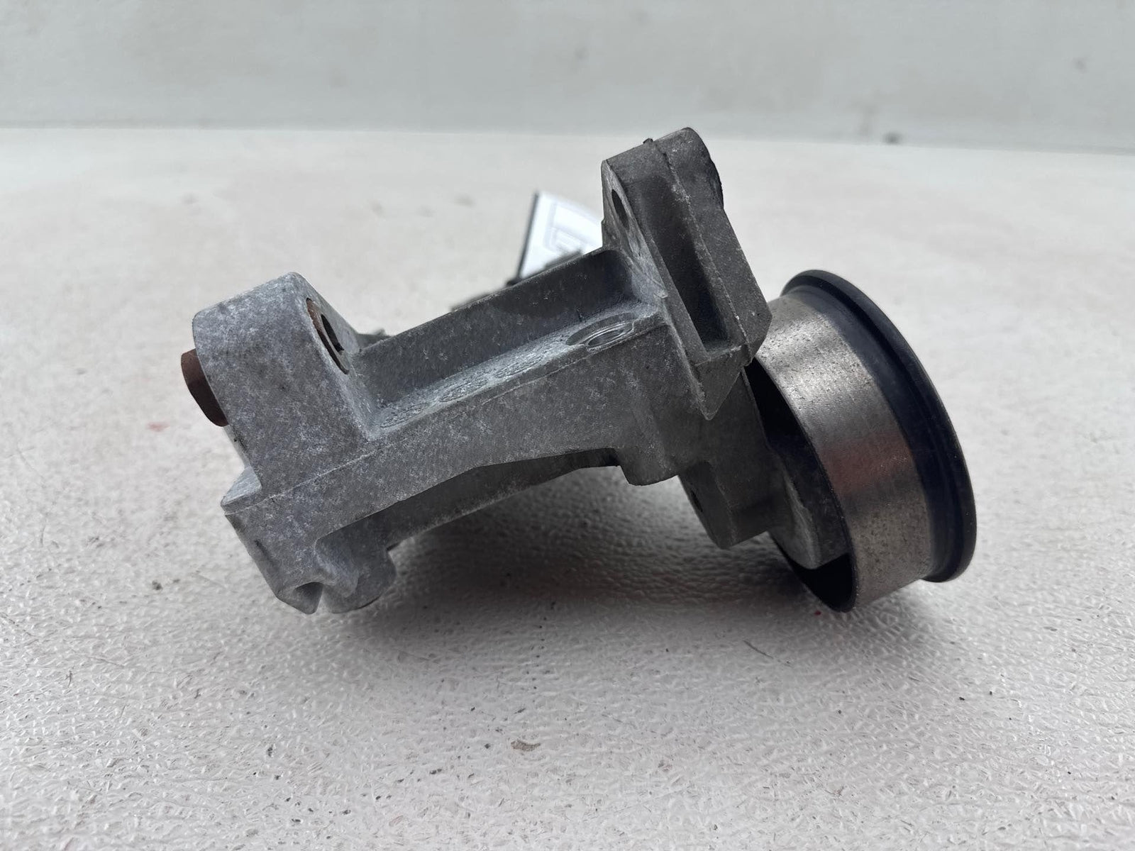 02 Ford Thunderbird Belt Tensioner With Bracket