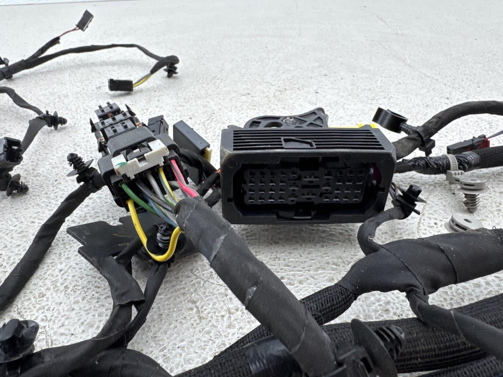 18-21 Chevrolet Equinox Front Left Seat Wire Harness Oem 84256861