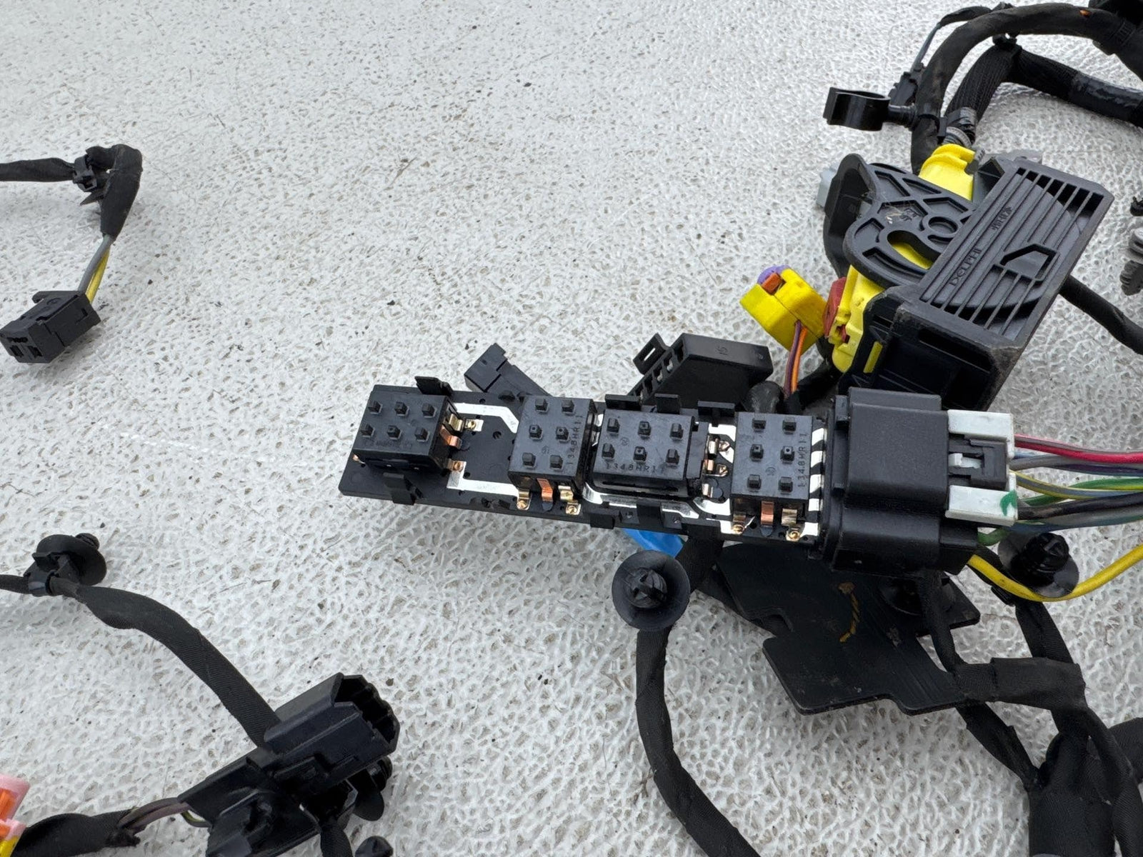 18-21 Chevrolet Equinox Front Left Seat Wire Harness Oem 84256861