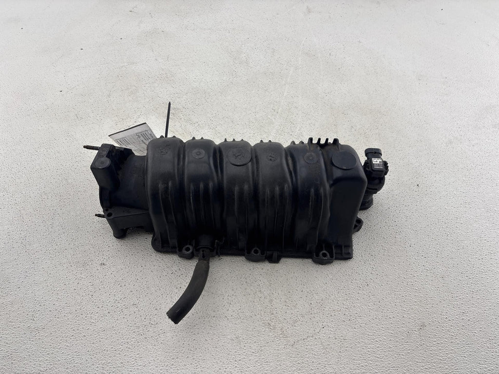 1996-2004 Buick Regal Upper Intake Manifold W/ Pressure Sensor Oem