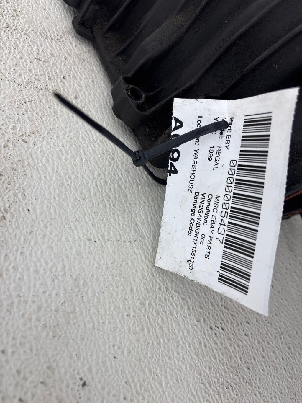 1996-2004 Buick Regal Upper Intake Manifold W/ Pressure Sensor Oem