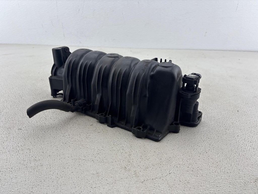 1996-2004 Buick Regal Upper Intake Manifold W/ Pressure Sensor Oem