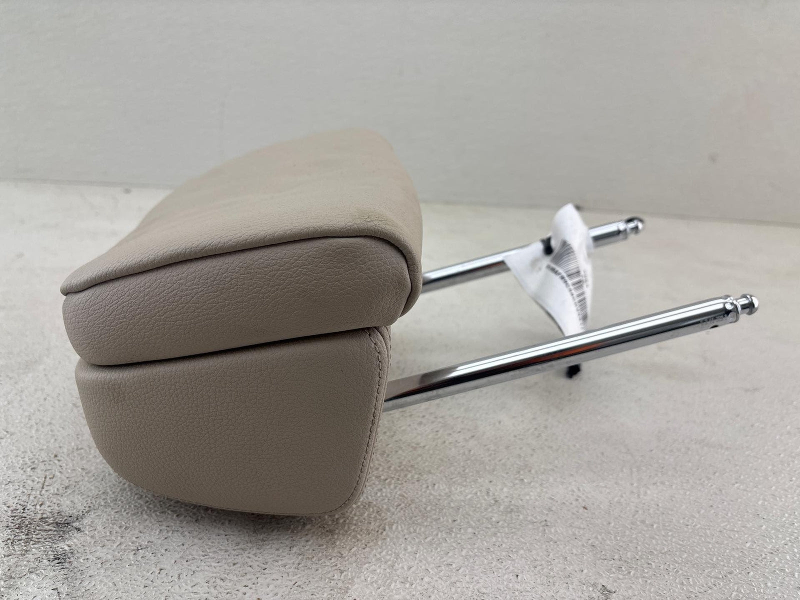 11-16 Bmw 328I 535I 550I 528I F10 Front Left Or Right Head Rest