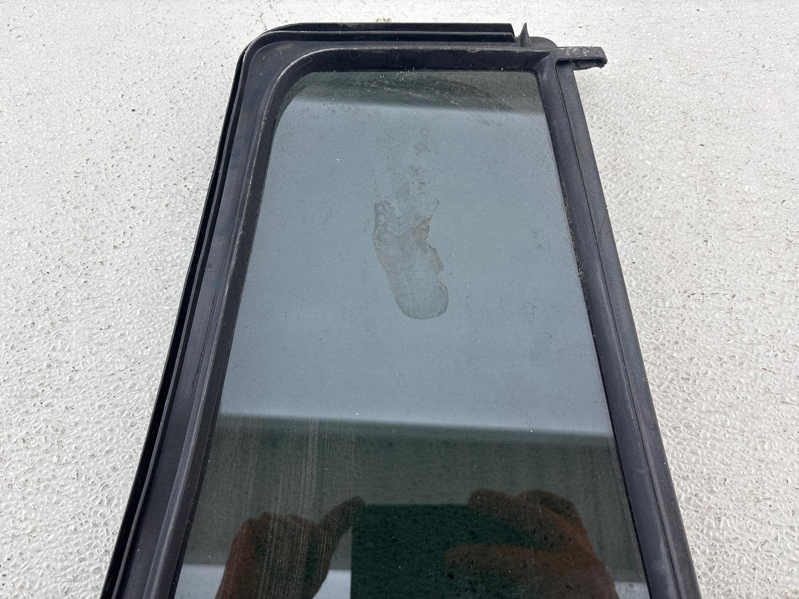 07-12 Mercedes X164 Gl450 Rear Left Door Quarter Vent Window Glass