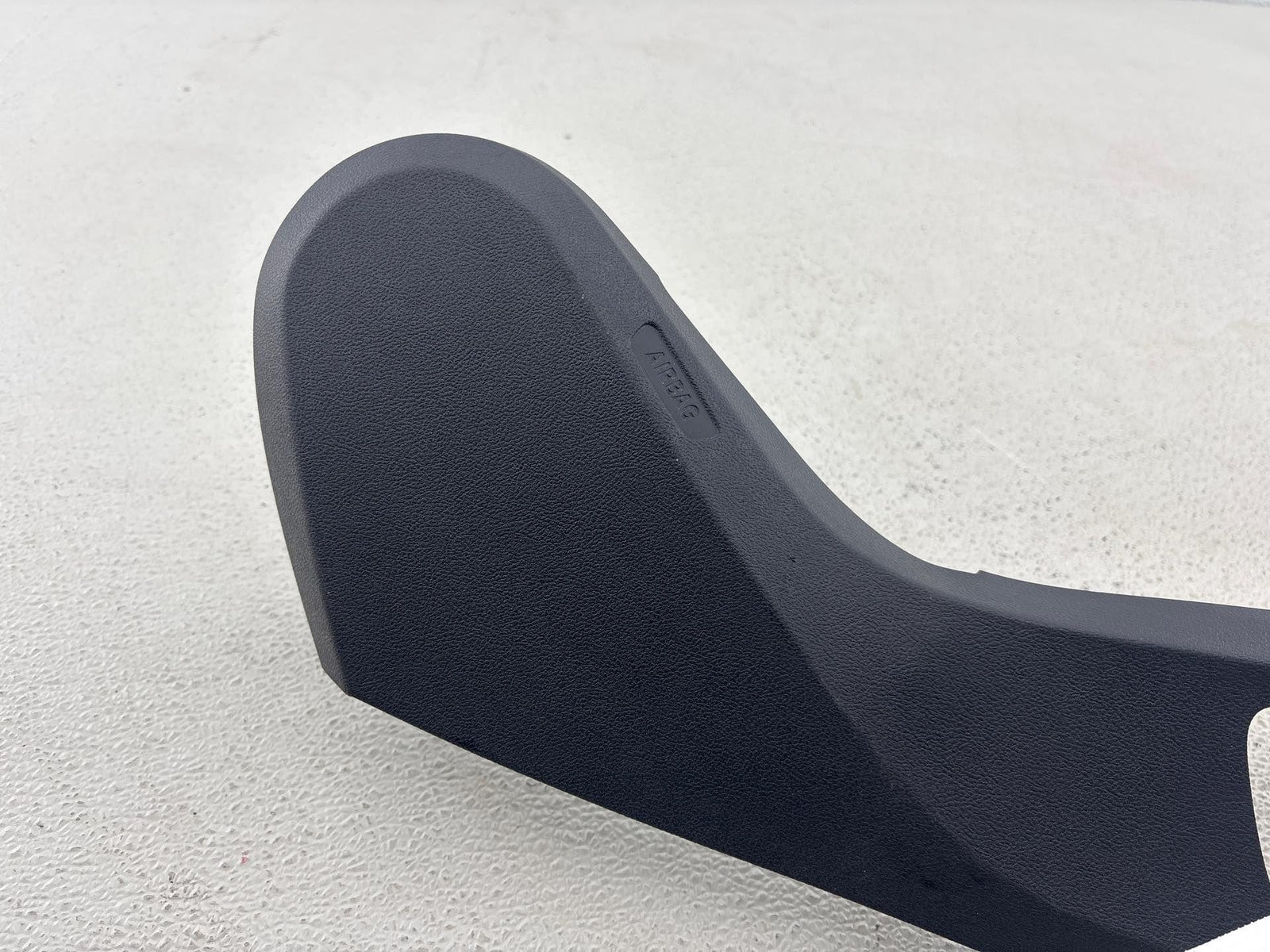 19-25 Bmw X5 G05 Front Right Side Seat Switch Outer Trim Cover Panel Oem