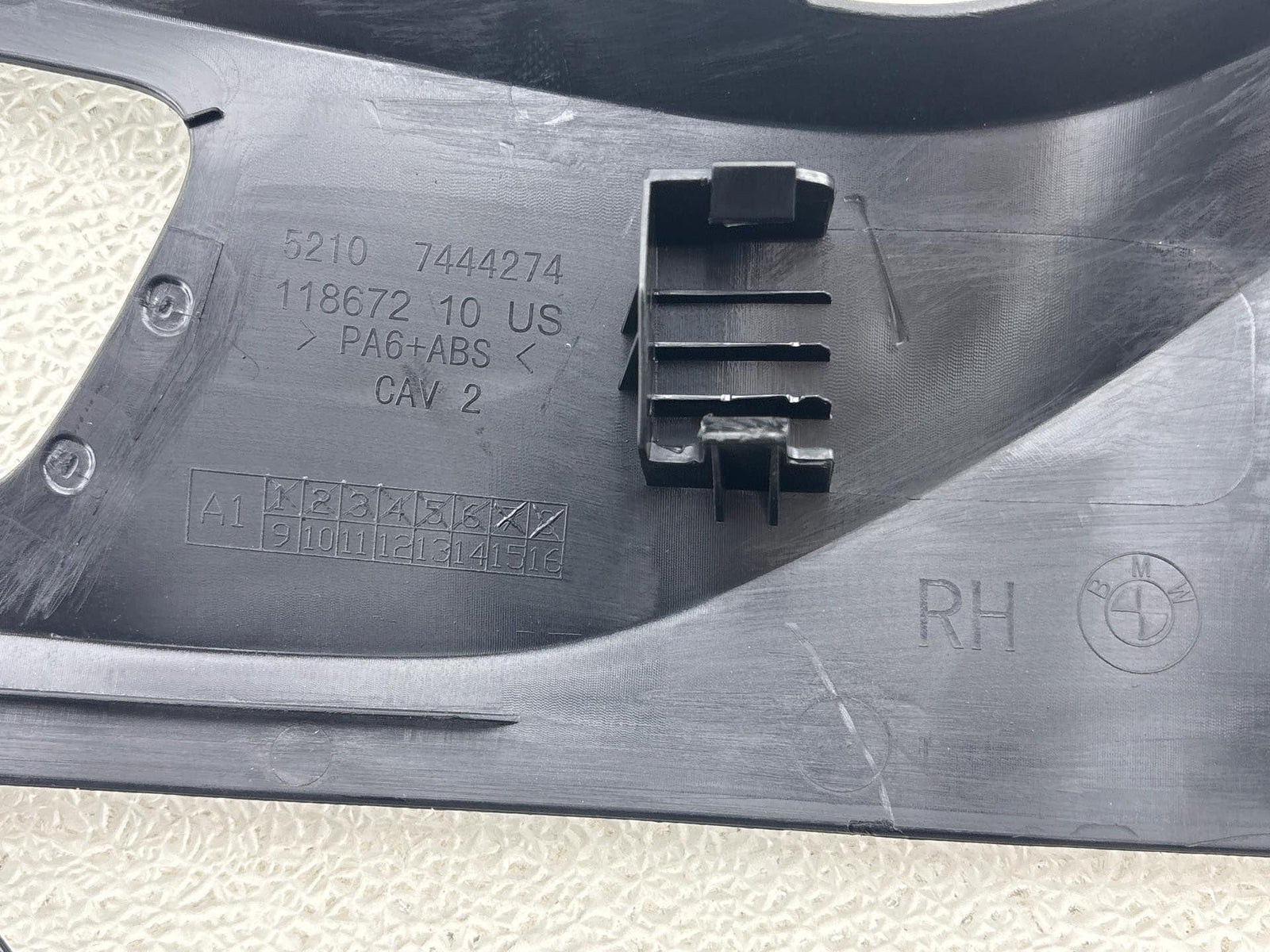 19-25 Bmw X5 G05 Front Right Side Seat Switch Outer Trim Cover Panel Oem