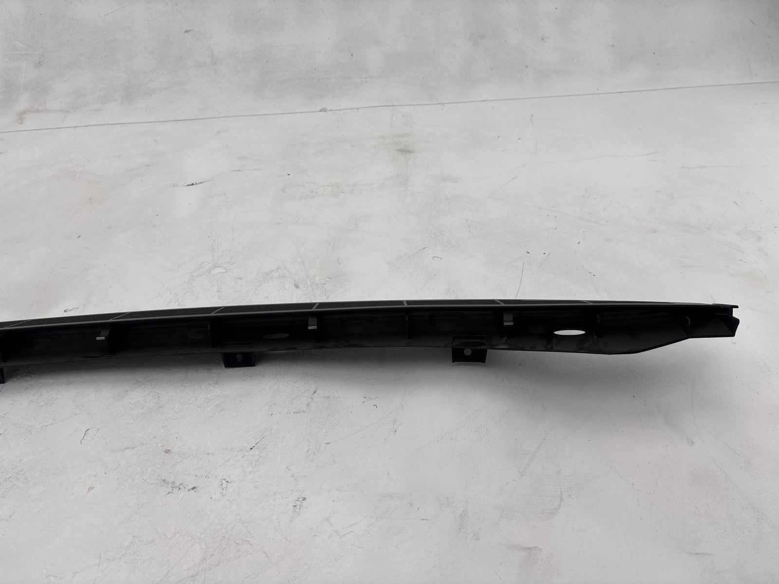 07-11 Bmw 238 335 E90 Rear Deck Air Vent Grille Cover Trim Panel Oem