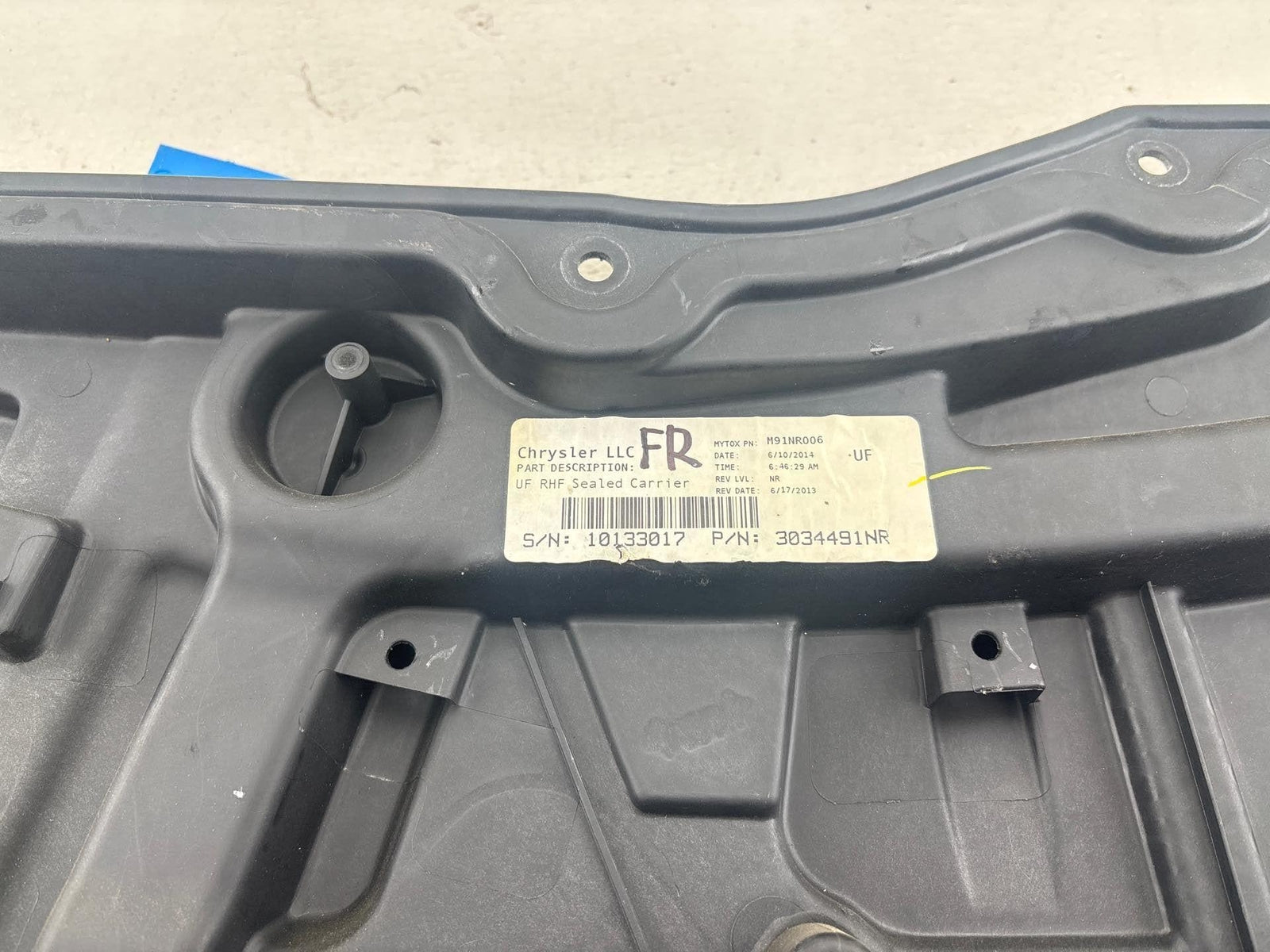 15-17 Chrysler 200 S Front Right Passenger Side Door Power Window