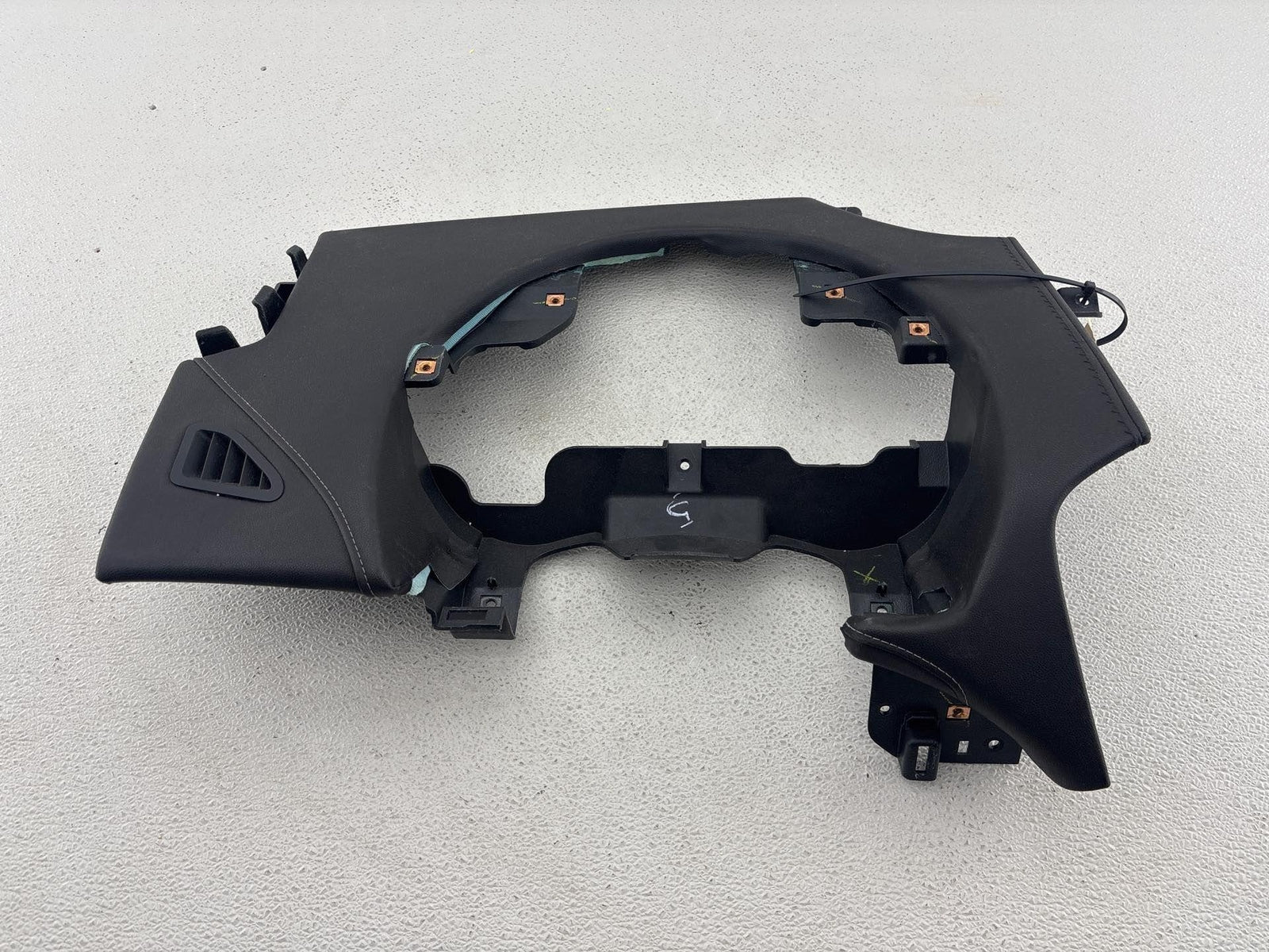 13-18 Cadillac Ats Front Left Upper Dash Instrument Panel Cover Trim Oem