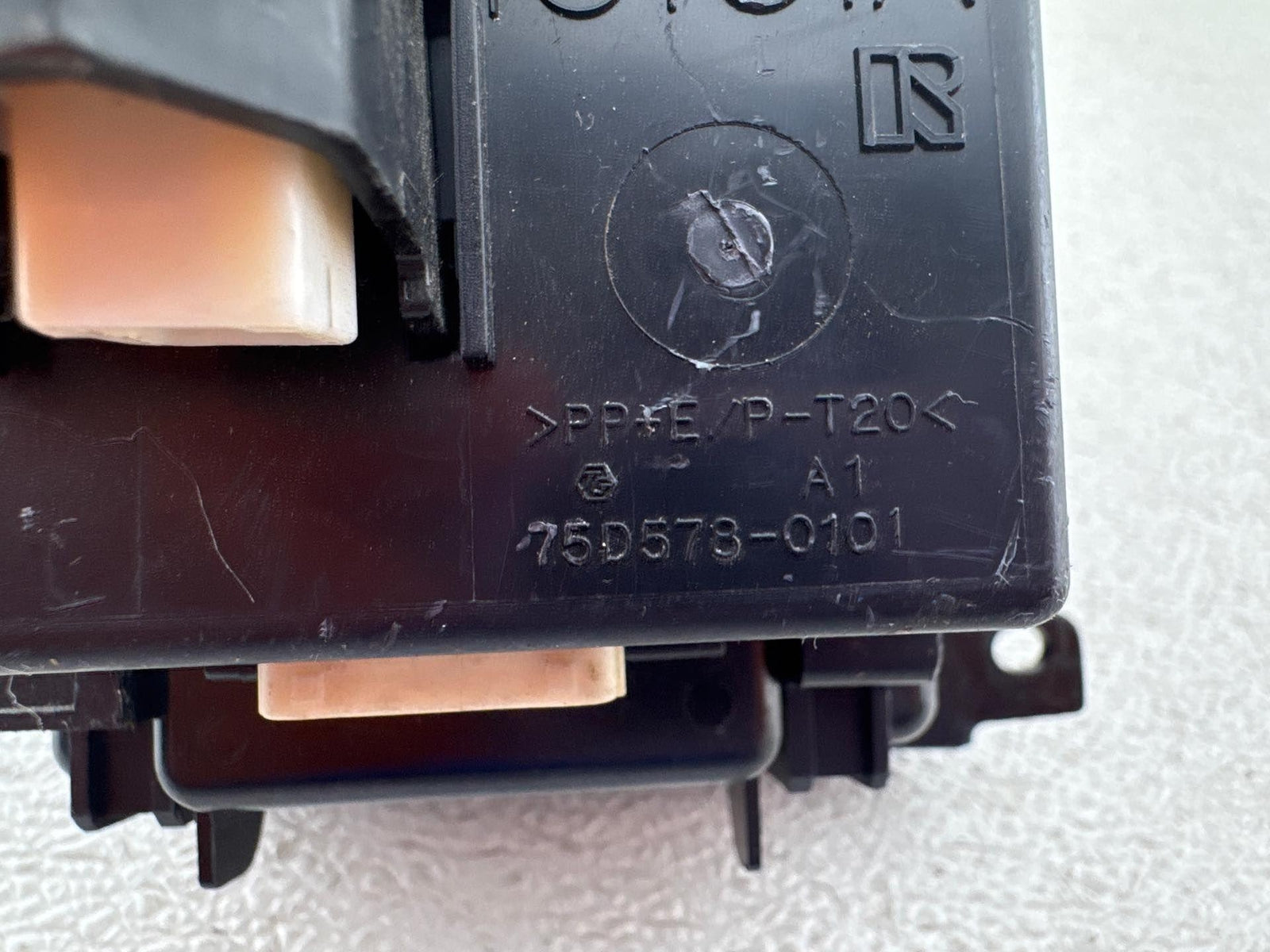 08-11 Lexus Gs350 Fuel Door Trunk Release Switch Panel Comparment Oem