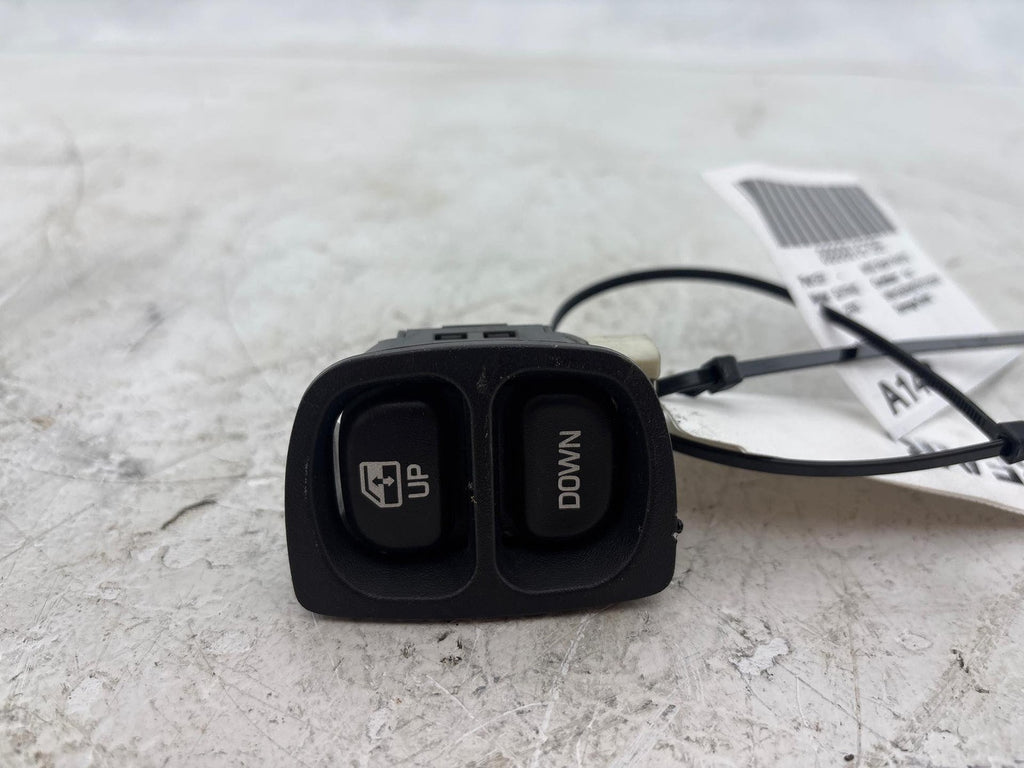 00-02 Saturn Sw2 Rear Passenger Side Door Window Control Switch Oem