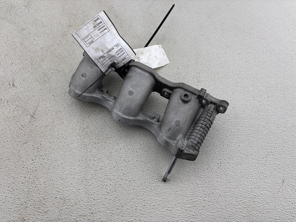 07-20 Acura 3.5L 3.7L Injector Base Lower Intake Front Side Oem 17050-Rye-A00