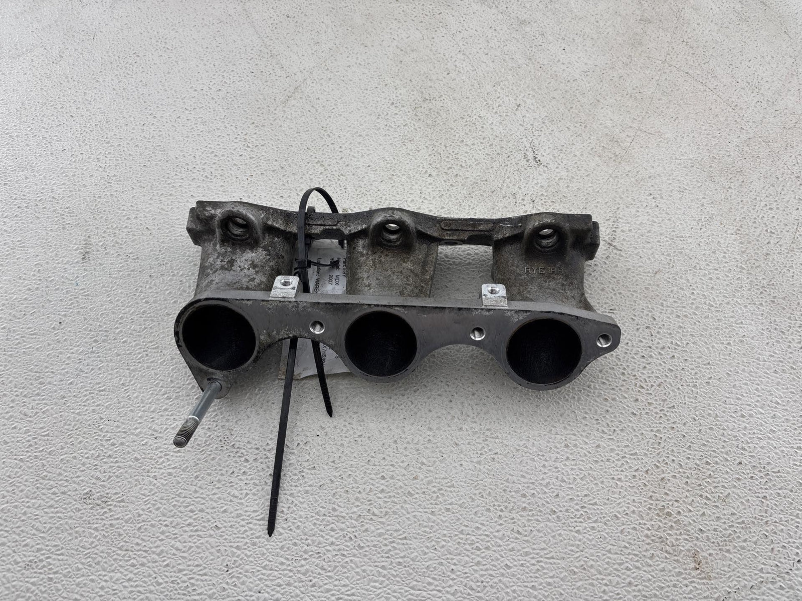 07-20 Acura 3.5L 3.7L Injector Base Lower Intake Right Rear Side Oem 17060Ryea00