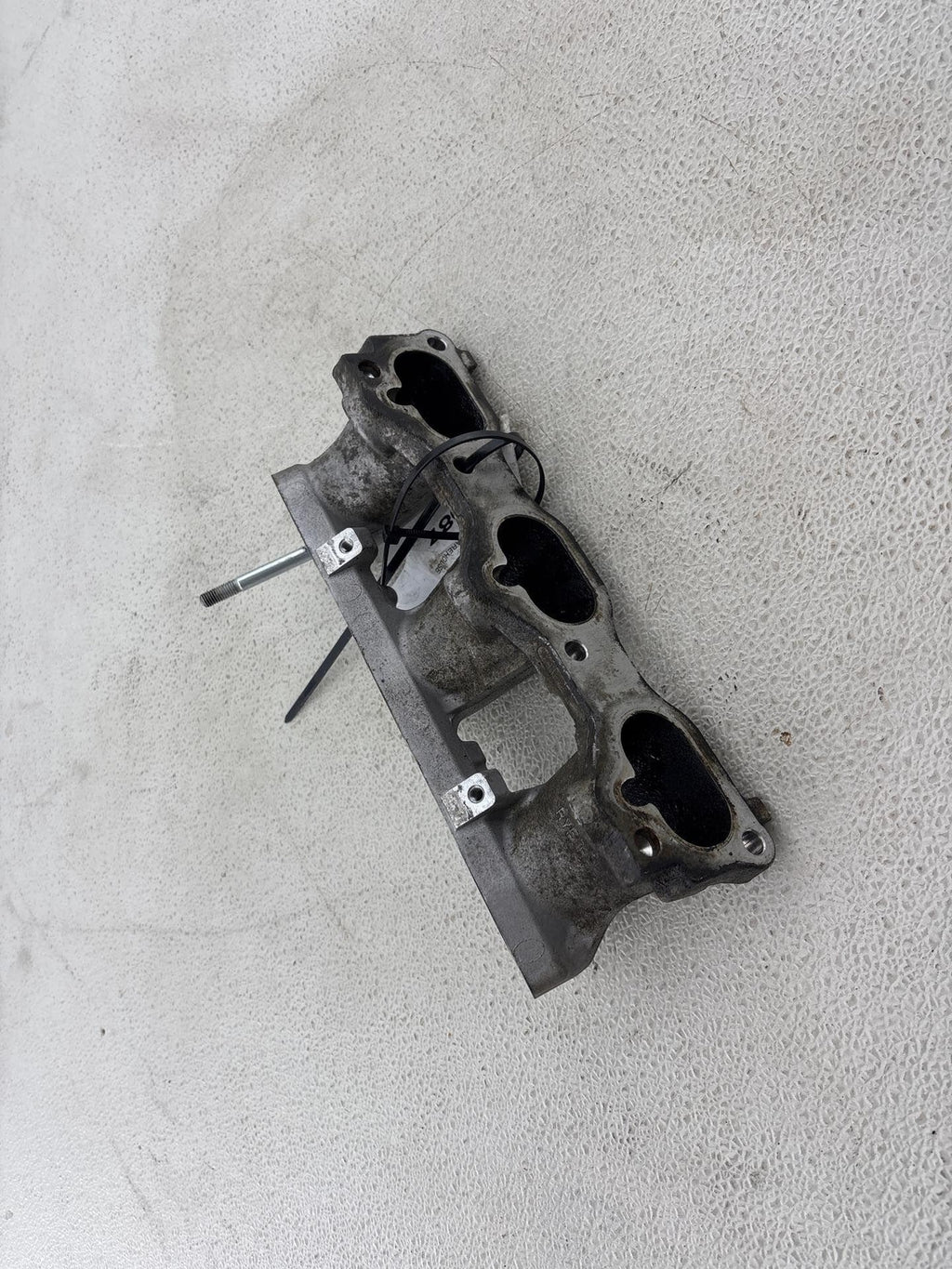 07-20 Acura 3.5L 3.7L Injector Base Lower Intake Right Rear Side Oem 17060Ryea00