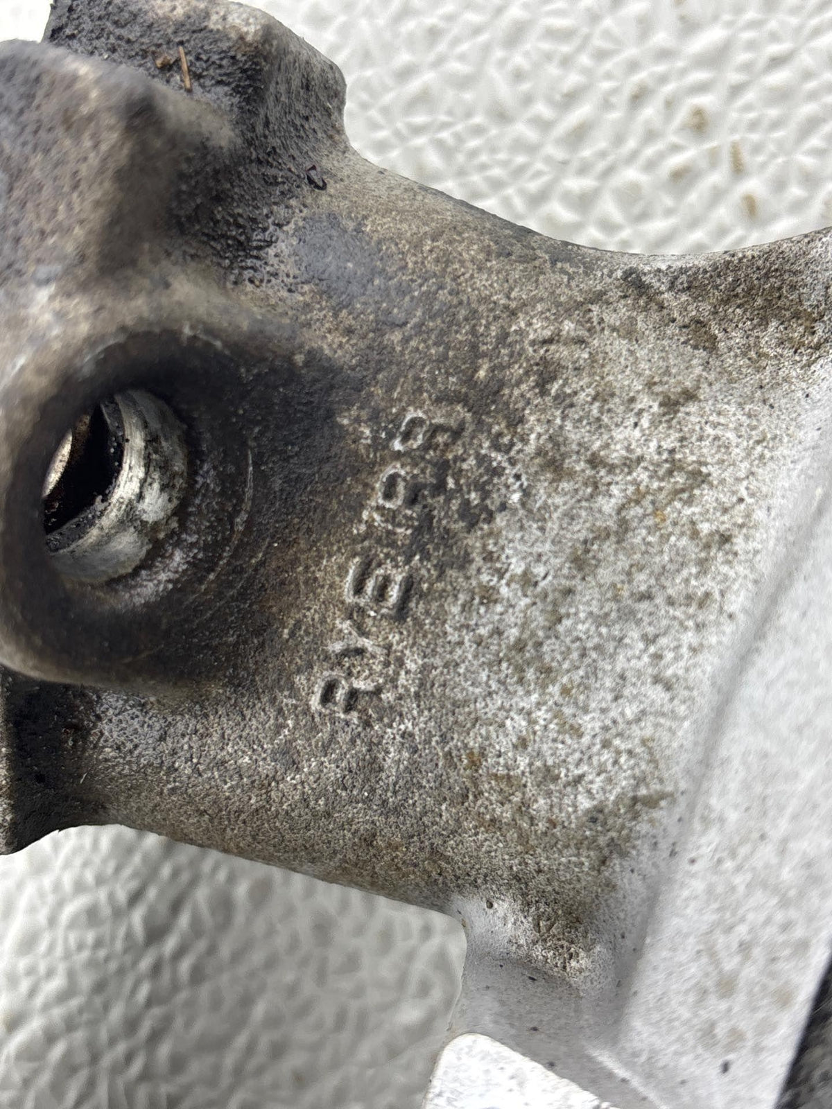 07-20 Acura 3.5L 3.7L Injector Base Lower Intake Right Rear Side Oem 17060Ryea00