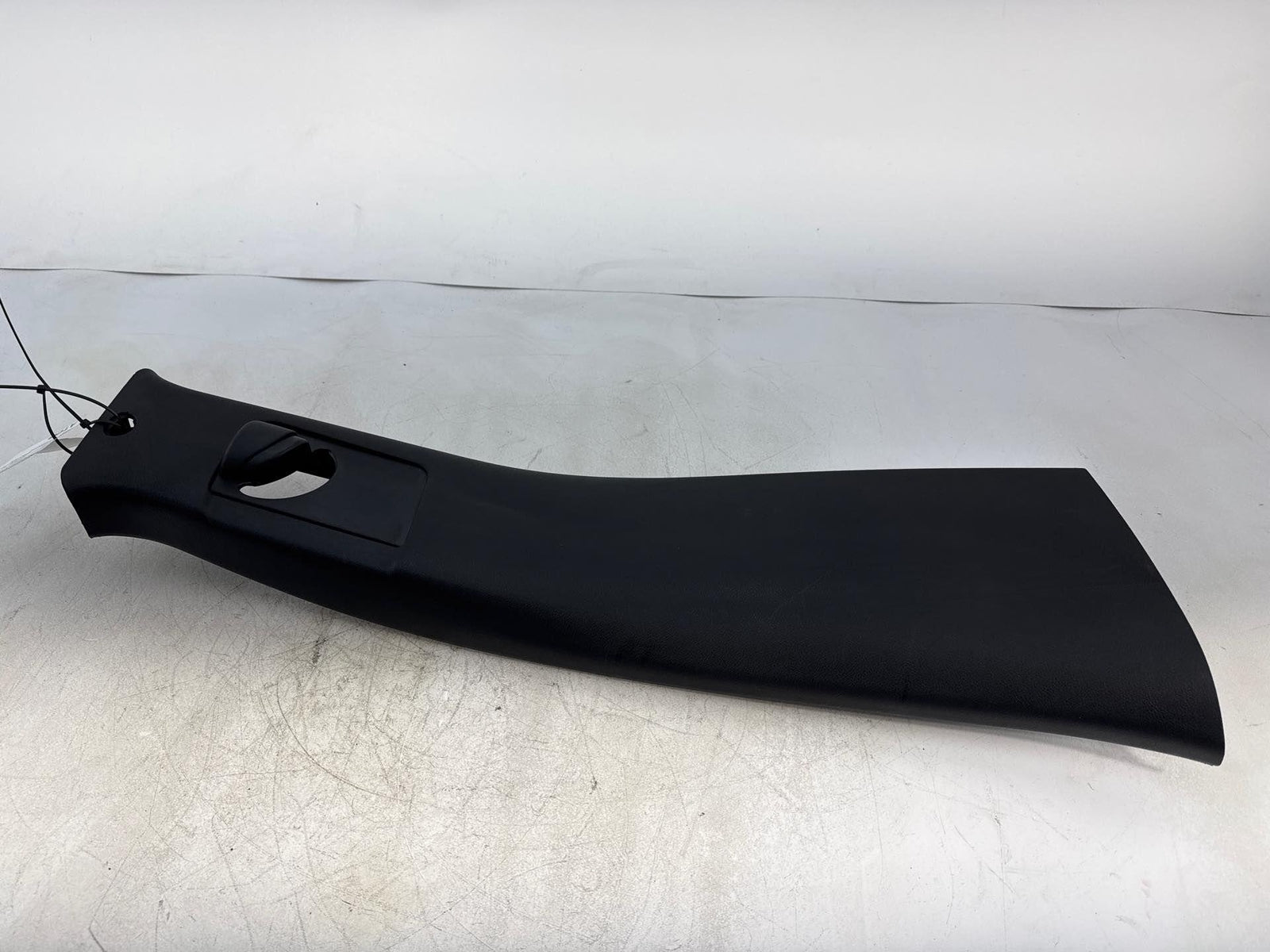 19-23 Jeep Cherokee Right Side Upper B Pillar Cover Trim Panel 68191368Aa Oem