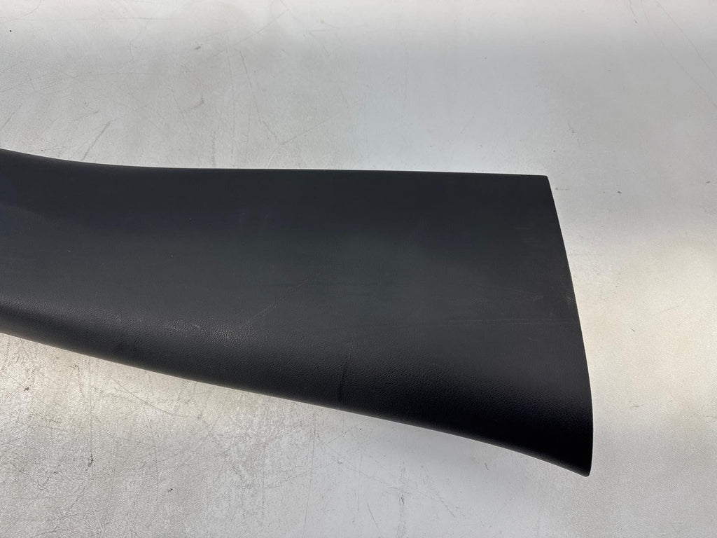 19-23 Jeep Cherokee Right Side Upper B Pillar Cover Trim Panel 68191368Aa Oem