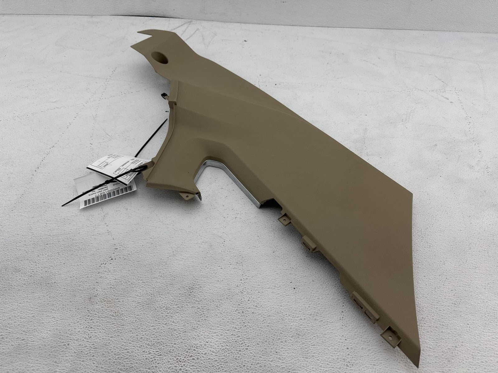 16-19 Land Rover Range Rover Evoque Console Right Side Forward Trim Panel Oem